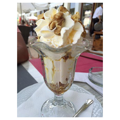 Nata con nueces caramelizadas